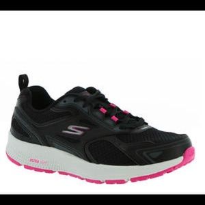 Sketchers womens athletic shoes air cooler goga mat size 8